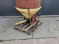 Distributeur d‘engrais Vicon Pendelstrooier Boomgaard