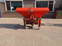 Distributeur d‘engrais Kuhn MDS 701 KUNSTMESSTROOIER