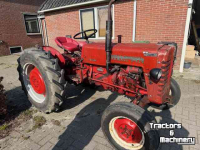 Tracteur International Farmell D 324