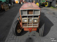 Tracteur pour vignes et vergers International 423