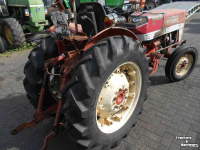 Tracteur pour vignes et vergers International 423