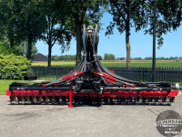 Injecteur de culture Väderstad CRX 625 schijvenbemester