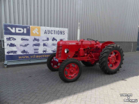 Tracteurs anciens David Brown D25