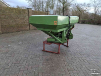 Distributeur d‘engrais Amazone Kunstmeststrooier