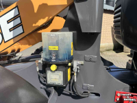 Chargeuse sur pneus Case 321F    snelloper