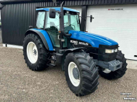 Tracteur New Holland 8360