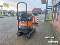 Pelles sur pneus Hitachi ZX 10U