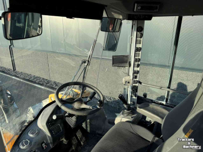 Chargeuse sur pneus Volvo L70F shovel