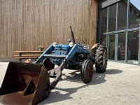 Tracteurs anciens Ford Dexta