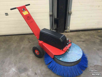 Balayeuses et balayeuses aspirantes Mulder M sweep lvr90E overjarig demomodel