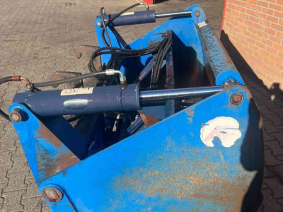 Coupe-blocs d'ensilage AP NP2000 HAN Kuilhapper Kramer aansluiting voermachines