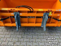 Coupe-blocs d'ensilage Flingk KHM2 2400 Kuilhapper