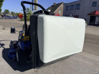 Tracteur pour vignes et vergers New Holland Boomer 25C& 160GMS + Matev Opvangbak