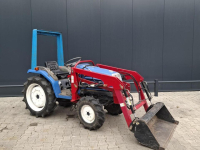 Tracteur Iseki Gebruikte Iseki Sial 19 mini tractor met voorlader