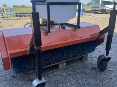Balayeur Boxer VM 150