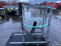 Etable à barre de garrot  Klauwbekapbox / Klauwverzorgingsbox