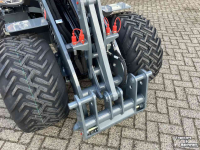 Chargeuse sur pneus Giant G2500 X-tra HD