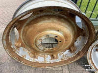 Roues, Pneus, Jantes, Barillets Jumelage Case-IH 11w x 38, set velgen afkomstig van een 856XL, 2 verschillende modellen, ZF 8 gaats steek
