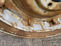 Roues, Pneus, Jantes, Barillets Jumelage Case-IH 11w x 38, set velgen afkomstig van een 856XL, 2 verschillende modellen, ZF 8 gaats steek
