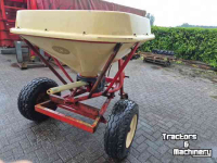Distributeur d‘engrais Vicon Pendelstrooier