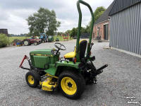 Tracteur pour horticulture John Deere 655 Diesel 4wd met maaidek fronthef