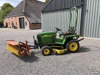 Tracteur pour horticulture John Deere 655 Diesel 4wd met maaidek fronthef