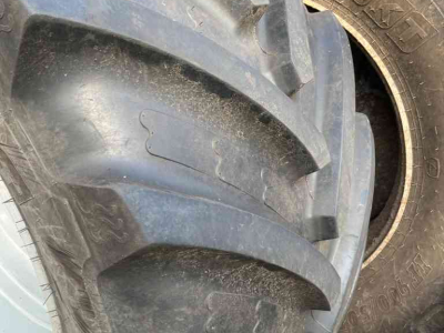 Roues, Pneus, Jantes, Barillets Jumelage BKT 900/50r42 en 600/65r28