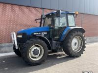 Tracteur New Holland 8160 Tractor