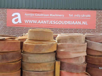 Autres matériel d´irrigation et accessoires  Diverse gebruikte beregeningsslangen en sproeiers