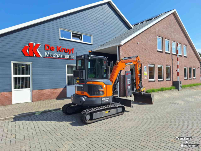 Mini pelleteuse Doosan Develon DX35Z-7