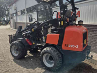 Chargeuse sur pneus Kubota RT220-2 (Giant G2200)