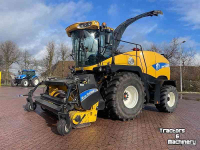 Ensileuse automotrice New Holland FR 9060