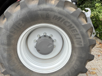 Tracteur Massey Ferguson 7S.210 Dyna-VT Exclusive