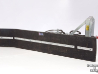 Matériel de déneigement Qmac 210 HYDR SCHUIN + HOEK BOBCAT BORD