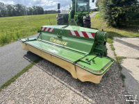 Faucheuse automotrice Krone Big M frontmaaier