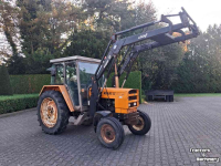 Tracteur Renault 681-S + frontlader