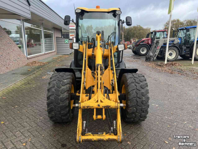 Chargeuse sur pneus JCB 406