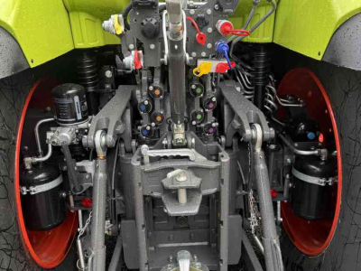 Tracteur Claas ARION 660 CMATIC