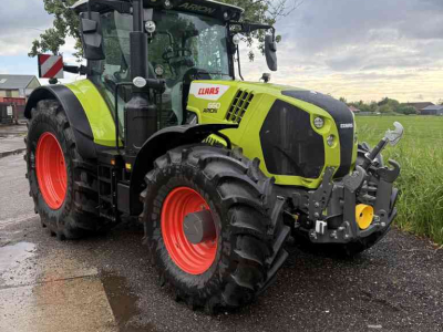 Tracteur Claas ARION 660 CMATIC