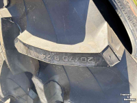 Roues, Pneus, Jantes, Barillets Jumelage Trelleborg 420/70R24 & 280/70R18 Demontage