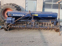 Semoir Nordsten graszaad zaaimachine CLD 300