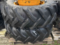 Roues, Pneus, Jantes, Barillets Jumelage  16.9R28 naast 20.5R25