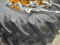 Roues, Pneus, Jantes, Barillets Jumelage  16.9R28 naast 20.5R25