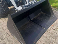 Chargeuse sur pneus Giant 2700 HD