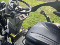 Chargeuse sur pneus Giant 2700 HD