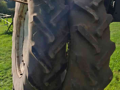 Roues, Pneus, Jantes, Barillets Jumelage Ford 16.9 R 38 Ploegbanden met velg