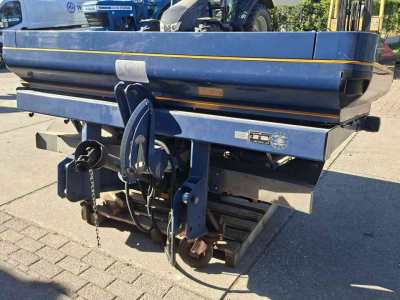 Distributeur d‘engrais Bogballe M2 BASE  Calibrator 2003 strooicomputer