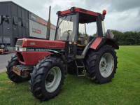 Tracteur Case-IH 844XL