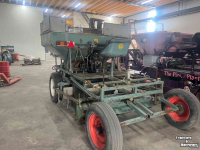 Pulvérisateur trainé  Wolfs 1.50 2 ruggen plantmachine