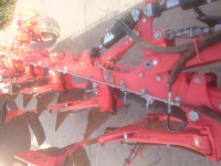 Charrues Gaspardo Maschio Unico UN.NSV L5+1 vario almost NEW